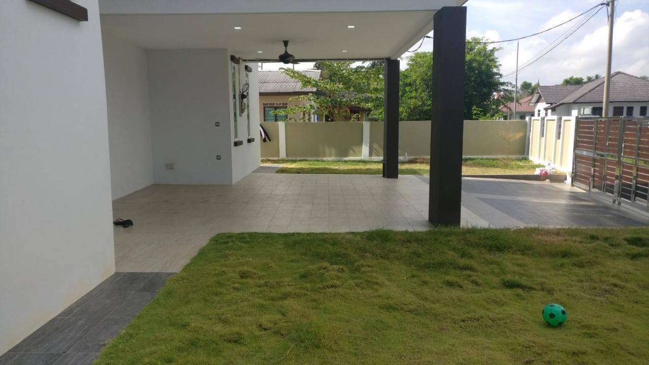 Dselasih @umt Unisza Holiday home
